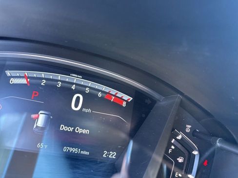 Used 2017 Honda CR-V Touring image 9