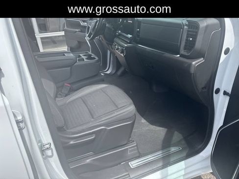 Used 2023 Chevrolet Silverado 1500 LT AWD/4WD image 27