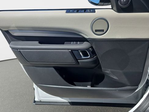 Used 2023 Land Rover Discovery HSE R-Dynamic image 29