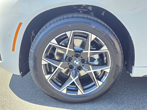 New 2026 BMW X3 xDrive30i w/ M Sport Package AWD/4WD image 8