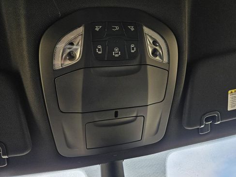 New 2026 Chrysler Pacifica Select image 21