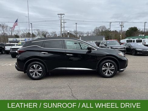 Used 2020 Nissan Murano SV w/ Premium Package image 9