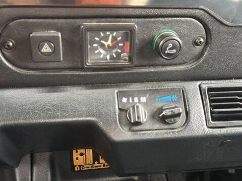 Used 1997 Land Rover Defender 90 AWD/4WD image 24
