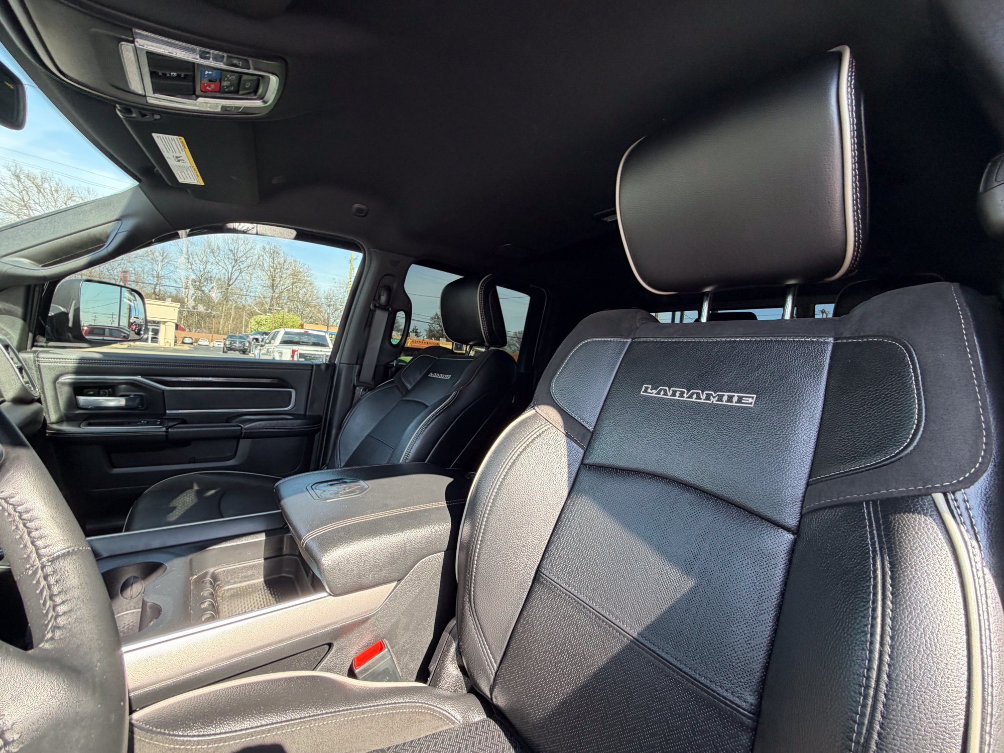 Used 2022 RAM 2500 Laramie w/ Night Edition AWD/4WD image 22