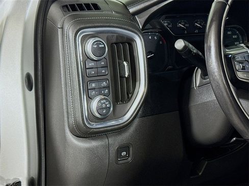 Used 2020 GMC Sierra 1500 SLT image 8