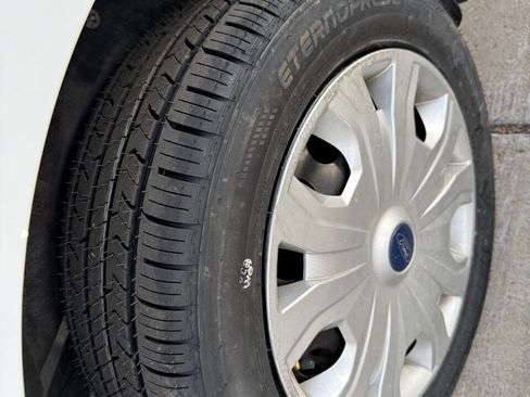 Used 2019 Ford Transit Connect XL image 7