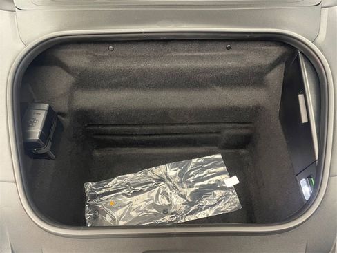 Certified 2025 Porsche 911 Carrera image 21