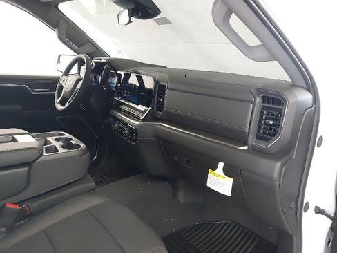 New 2026 Chevrolet Silverado 1500 LT w/ Z71 Off-Road Package image 2