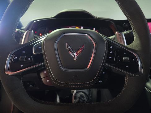 Used 2022 Chevrolet Corvette Stingray Premium Conv w/ Z51 Performance Package RWD image 25