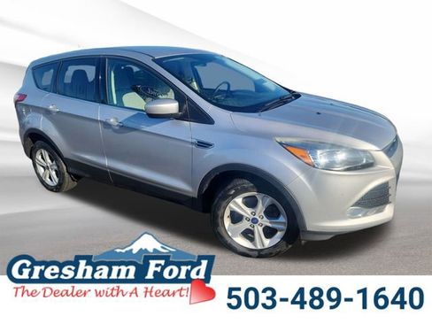 Used 2015 Ford Escape SE image 7
