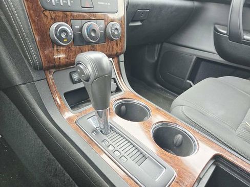 Used 2014 Chevrolet Traverse LT FWD image 14