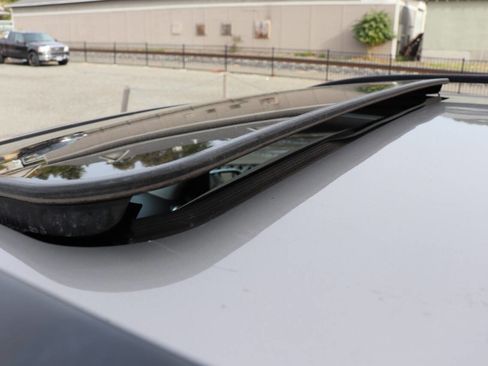 Used 2009 Mercedes-Benz ML 320 BlueTEC 4MATIC image 30