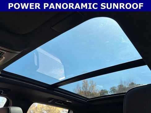 Used 2025 Chevrolet Tahoe LT w/ Comfort Package image 3