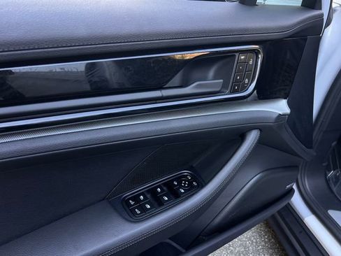 Used 2025 Porsche Panamera w/ Premium Package RWD image 11