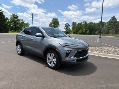 Used 2025 Buick Encore GX Preferred FWD image 7