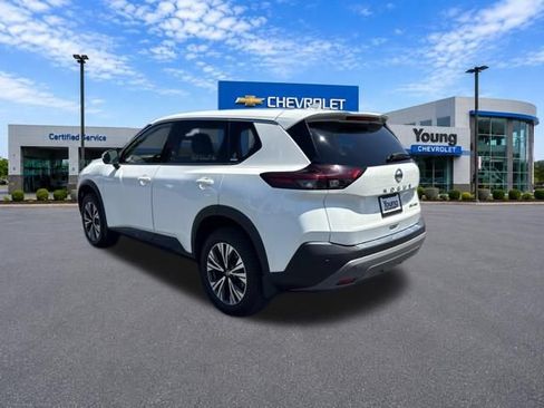 Used 2021 Nissan Rogue SV AWD/4WD image 5