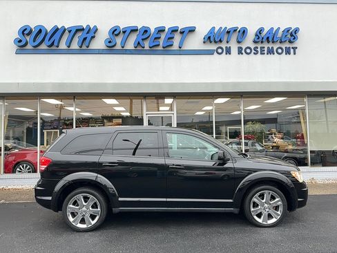 Used 2009 Dodge Journey SXT image 1
