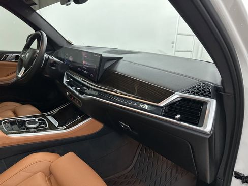 Used 2024 BMW X5 xDrive40i w/ Parking Assistance Package AWD/4WD image 24