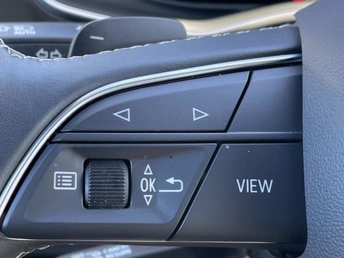 Used 2025 Audi Q8 Prestige w/ Prestige Package image 24