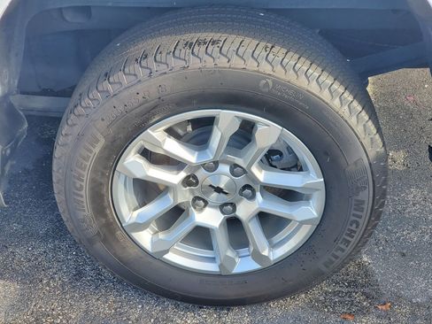 Used 2023 Chevrolet Silverado 1500 RST image 5