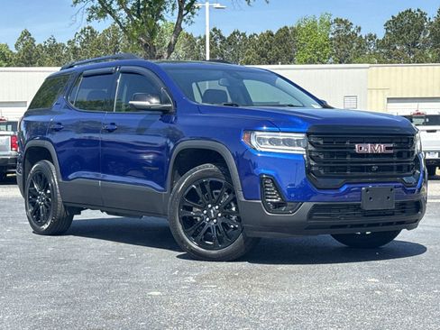 Used 2023 GMC Acadia SLT w/ Elevation Edition FWD image 2