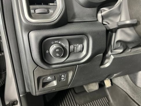 Used 2022 RAM 1500 Laramie AWD/4WD image 30