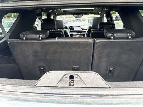 Certified 2024 Cadillac Escalade Premium Luxury w/ Performance Package AWD/4WD image 26