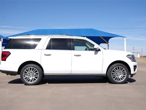 Used 2024 Ford Expedition Max Limited image 3