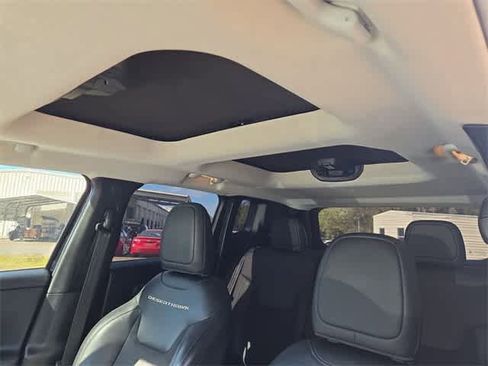 Used 2017 Jeep Renegade Trailhawk image 18