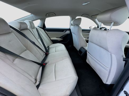 Used 2019 Honda Accord LX image 17