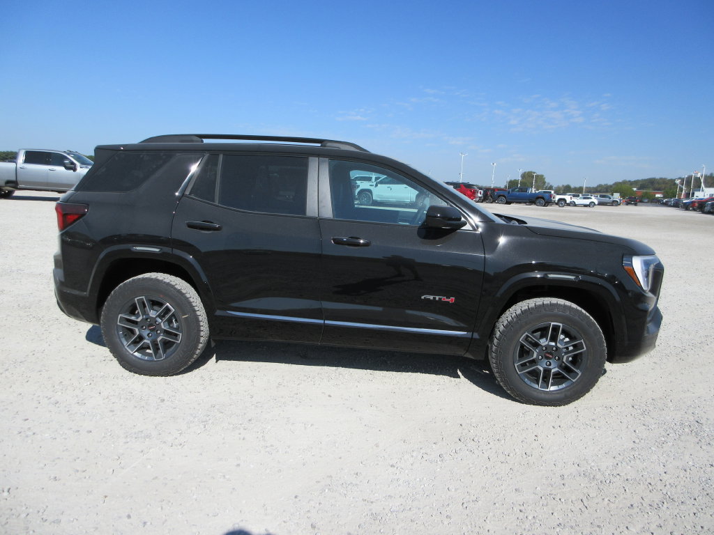 New 2027 GMC Terrain AT4 w/ LPO, Black Badging Package AWD/4WD image 3