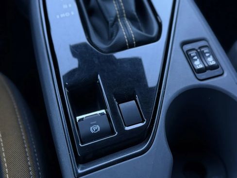 Used 2024 Subaru Crosstrek 2.5i Sport image 31