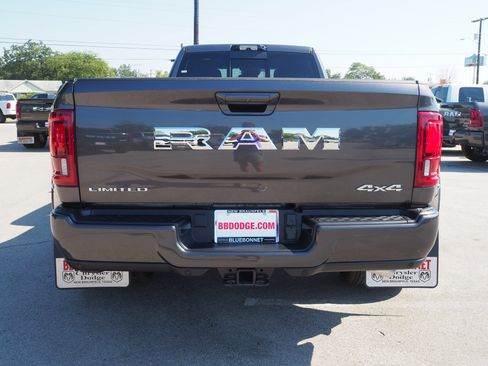 New 2026 RAM 3500 Limited image 8