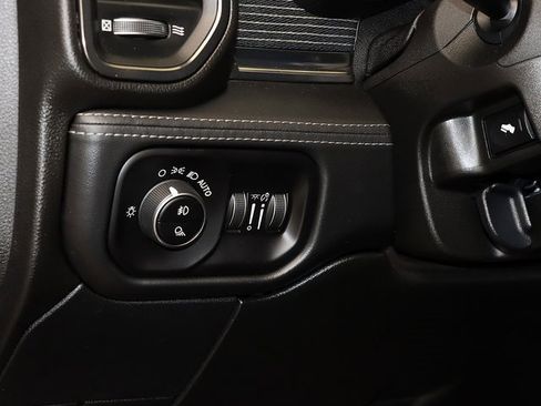 Used 2020 RAM 3500 Limited image 27