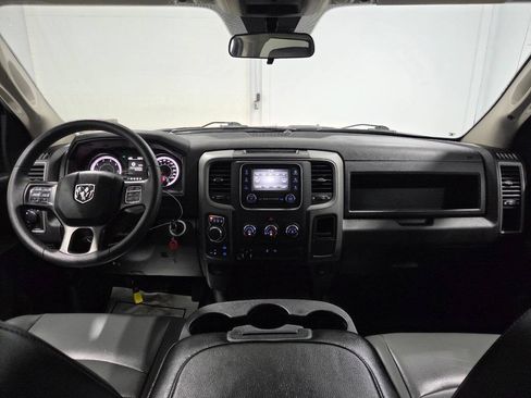Used 2022 RAM 1500 Tradesman w/ Chrome Appearance Group AWD/4WD image 16