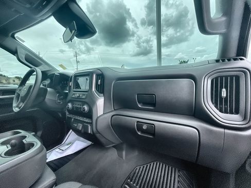 Used 2024 Chevrolet Silverado 1500 Custom Trail Boss w/ LPO, Dark Essentials Package AWD/4WD image 28