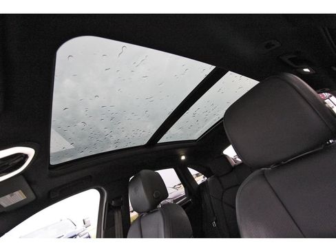 Used 2021 Porsche Macan S AWD/4WD image 33
