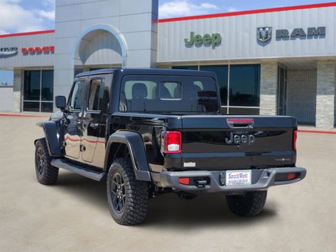 New 2025 Jeep Gladiator Sport image 4