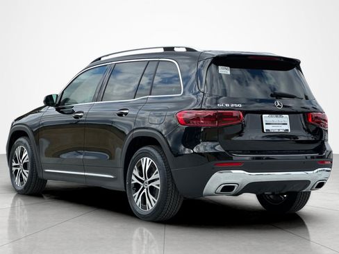 New 2025 Mercedes-Benz GLB 250 image 3