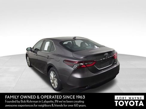 Used 2023 Toyota Camry LE image 9