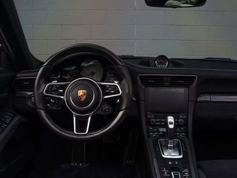 Certified 2018 Porsche 911 Targa 4 GTS AWD/4WD image 23