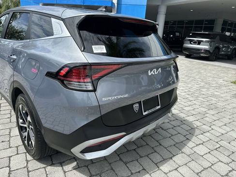 Used 2024 Kia Sportage EX FWD image 12