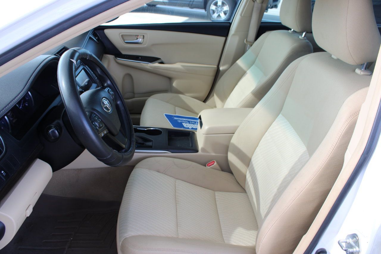 Used 2016 Toyota Camry LE FWD image 10