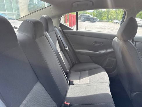 Used 2025 Nissan Sentra SV FWD image 25
