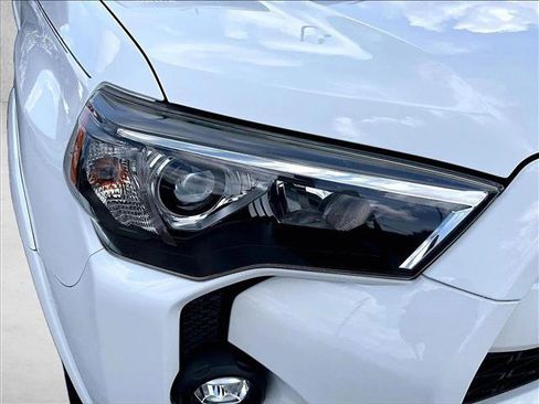 Used 2021 Toyota 4Runner SR5 RWD image 30