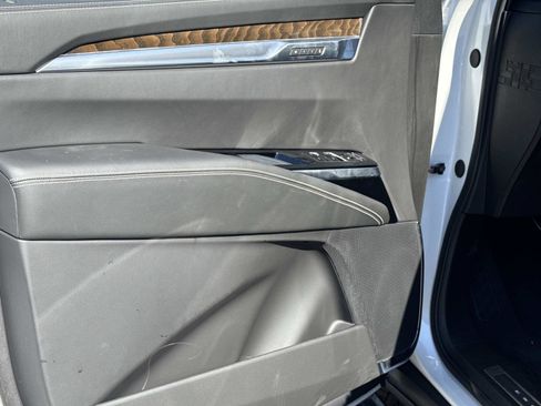 New 2025 Cadillac Escalade Sport Platinum w/ LPO, Floor Liner Package image 20