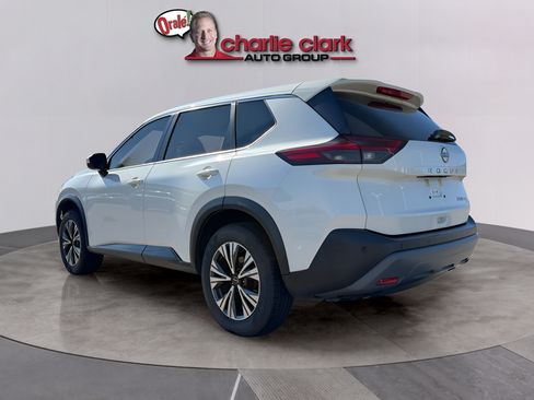 Used 2023 Nissan Rogue SV AWD/4WD image 4