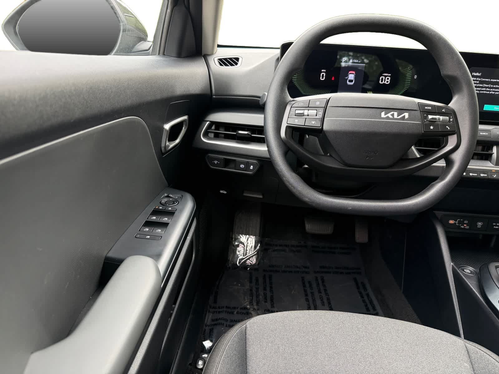 Used 2025 Kia K4 FWD image 21