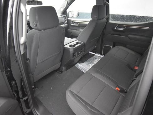 New 2026 Chevrolet Silverado 1500 LT w/ Z71 Off-Road Package AWD/4WD image 9