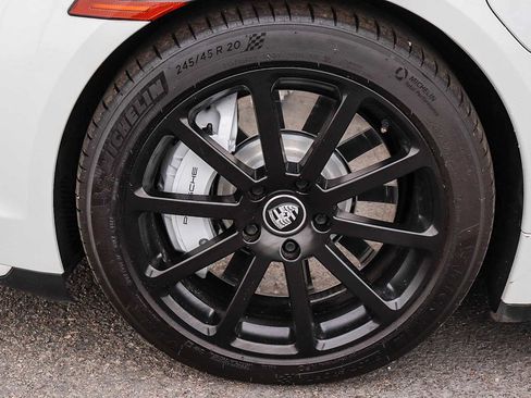 Used 2021 Porsche Taycan Turbo image 12